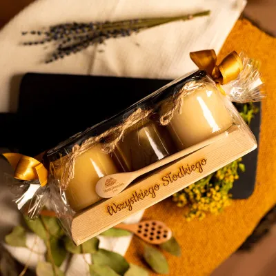 Zestaw prezentowy miody na desce 3x250g nr2 Miody Dworskie